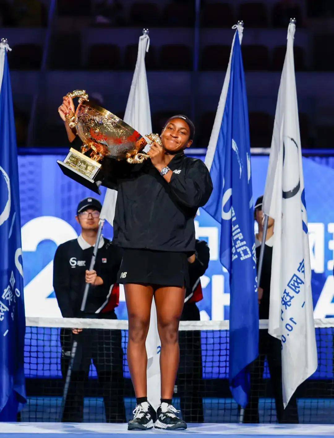 步确立其作 步确立其作