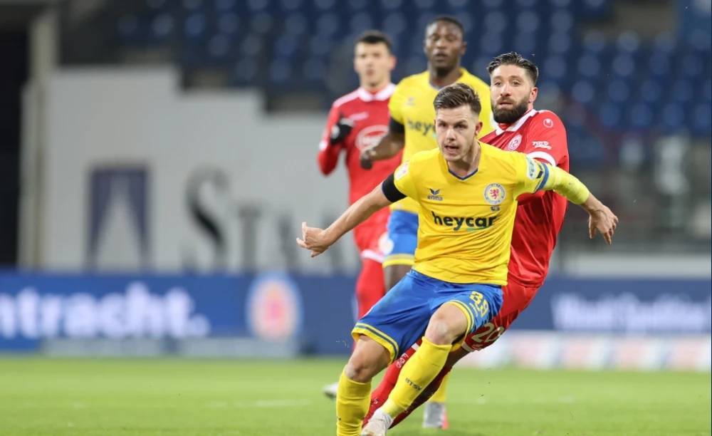 更多的是团 更多的是团